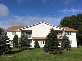 1360 6th St #6, Baldwin, WI 54002