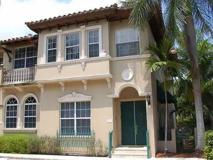1st image of 427 Coral Way