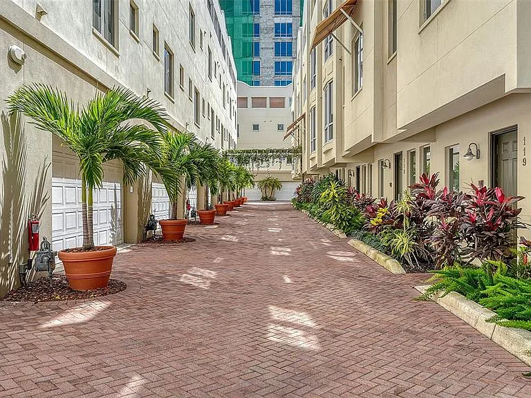 235 Cocoanut Ave #106B — Photo 45