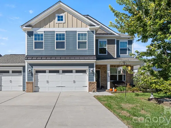 1232 New River Dr, Concord, NC 28025