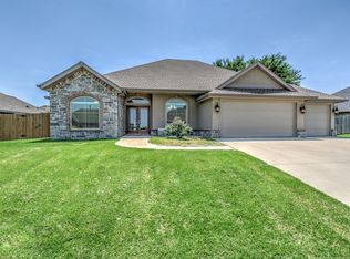 416 NE Park Hill Loop, Bartlesville, OK 74006