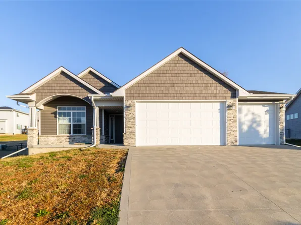 2607 Avery Dr, Norwalk, IA 50211
