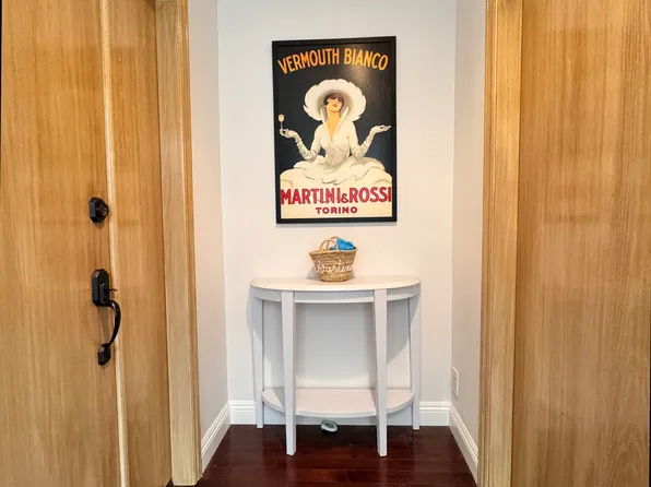 11730 Mayfield Ave APT 202B, Los Angeles, CA 90049