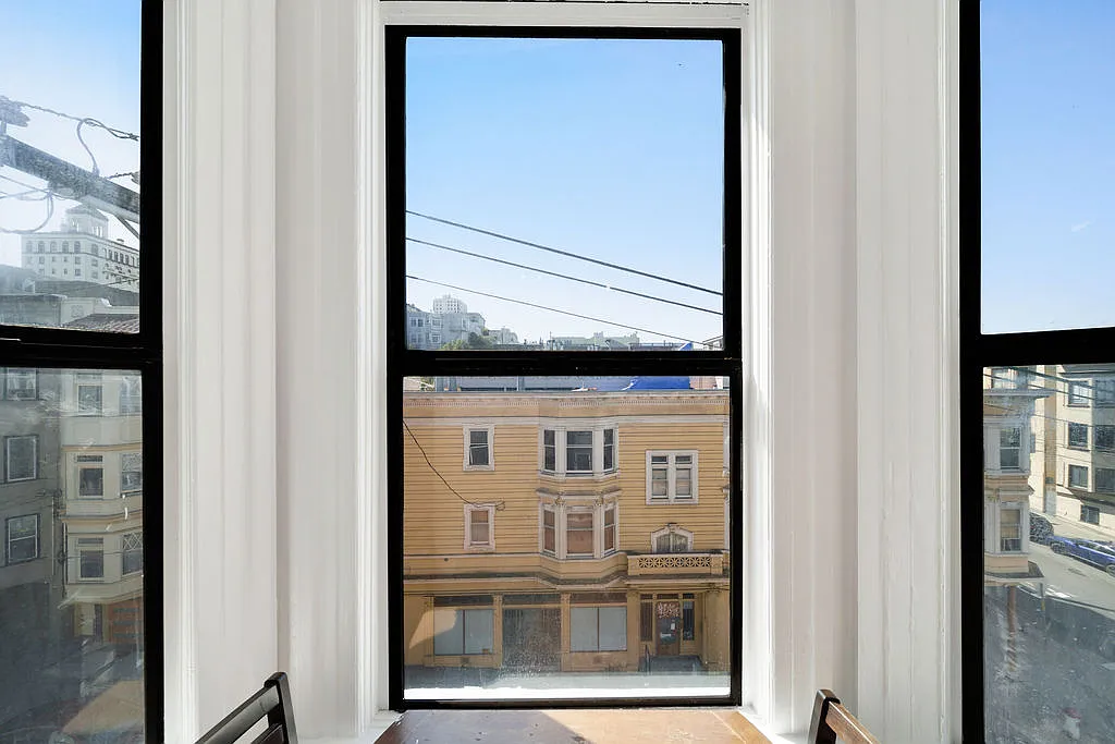 Studio, 260 sqft, $3,125 — Photo 3
