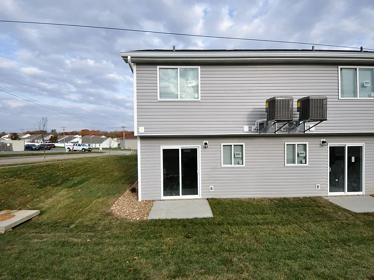 Bennington Place — Photo 38