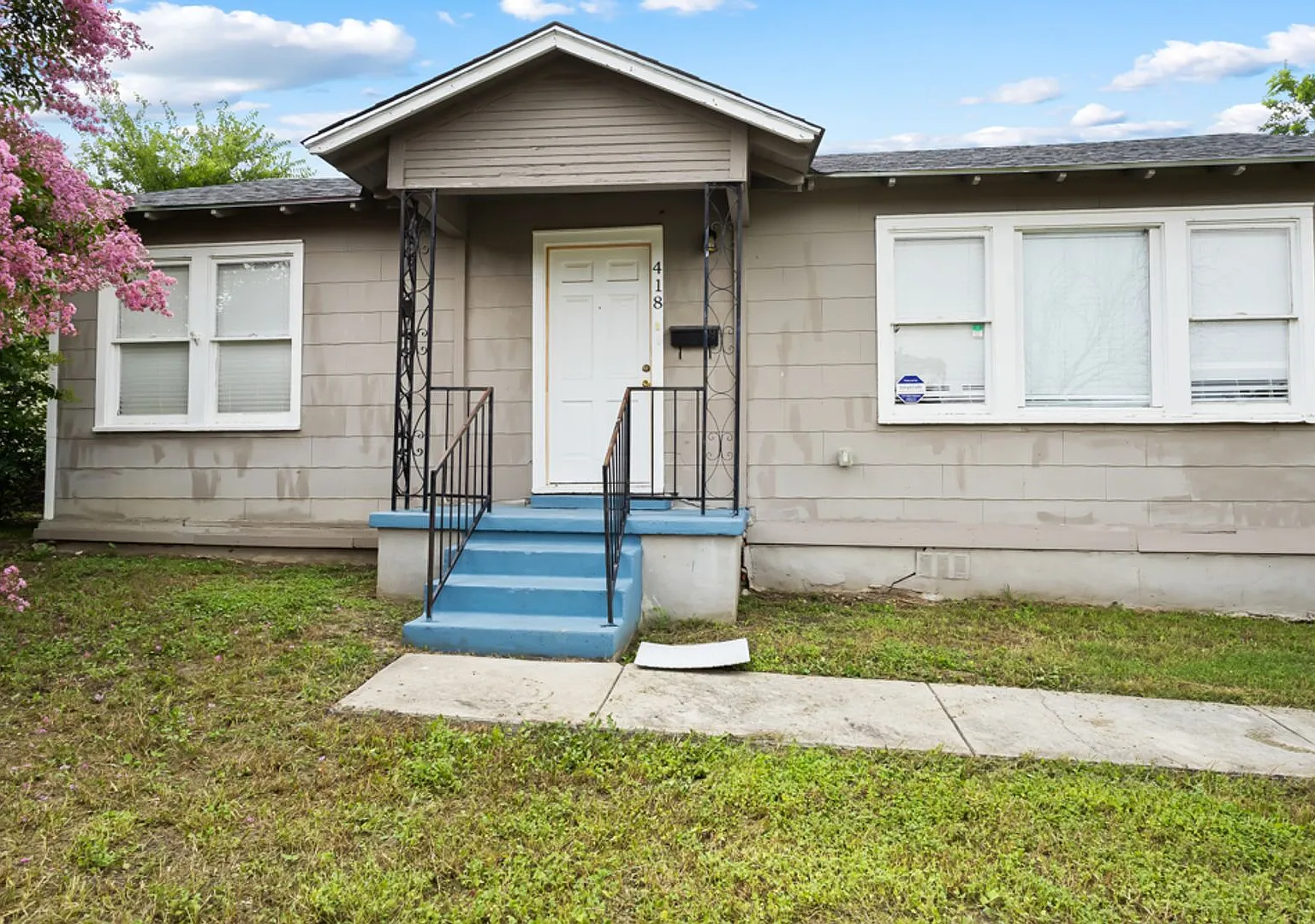 Updated Home Huge Backyard Minutes to Brooks City Base & Downtown San Antonio — Photo 3