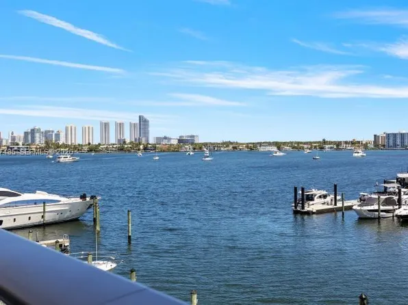 17301 Biscayne Blvd APT 305, Aventura, FL 33160