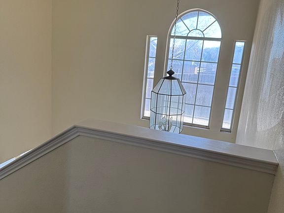 2nd image of 1643 Chapman St