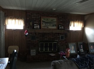 154 E Moore Ave, Dunkirk, IN 47336
