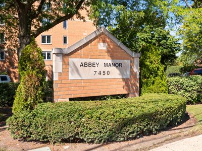 7450 N Waukegan Rd APT 509, Niles, IL, 60714