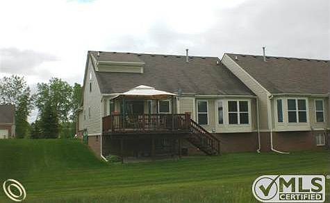 Deck with Cabana!