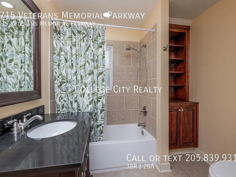 2715 Veterans Memorial Pkwy — Photo 5