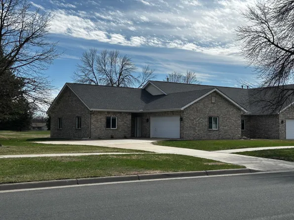 901 W Main St, Belle Plaine, MN 56011