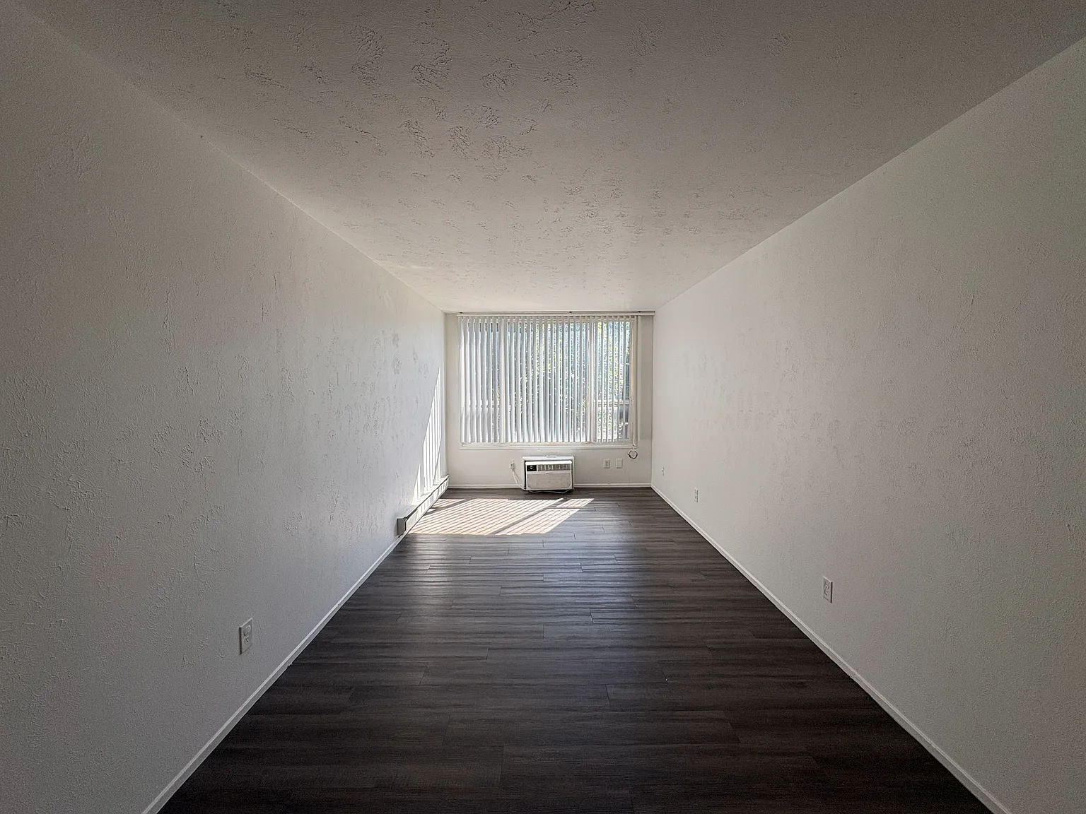 Caledonian Apartments — Photo 2