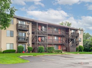 Hawthorne Glen Apartments, Grayslake, IL 60030
