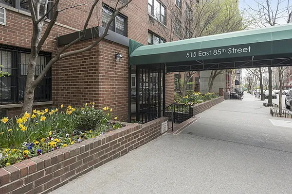 Sold by Compass | media 29