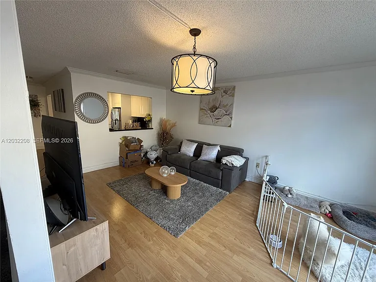 9495 Palm Cir N #9495 — Photo 5