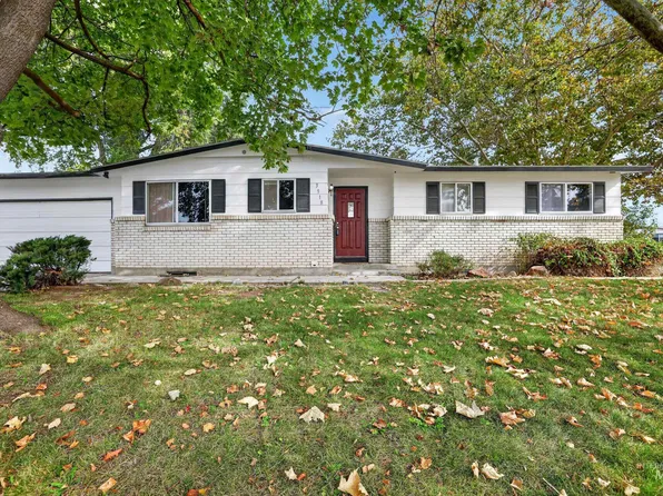 3918 N Buckingham Dr, Boise, ID 83704
