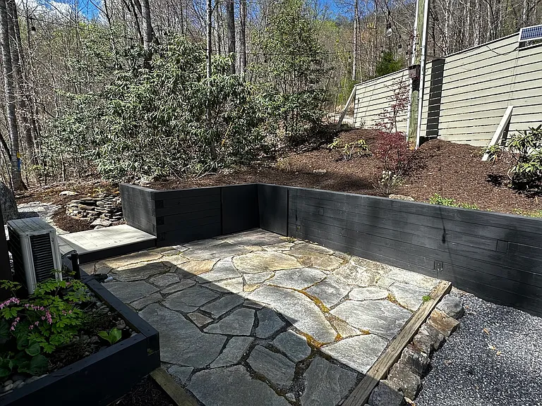 Julian Hts — Photo 22