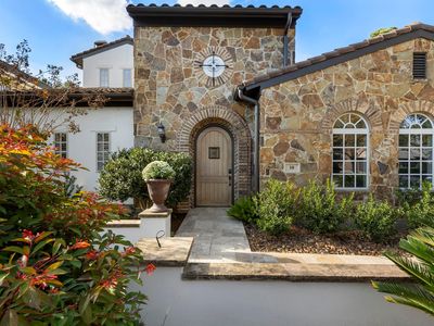 38 N Player Manor Cir, The Woodlands, TX, 77382