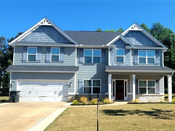 1862 Wildwood Dr, Opelika, AL 36804