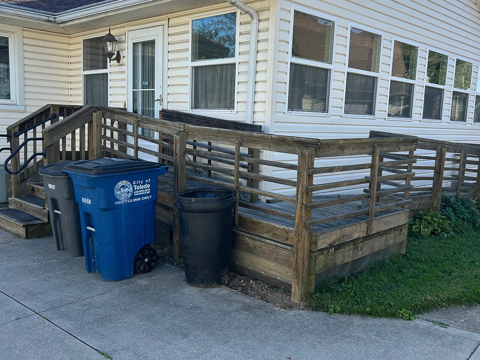 3 bed, 1400 sqft, $1,700 — Photo 2