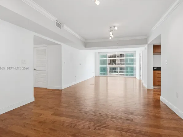 1800 N Bayshore Dr, Miami, FL