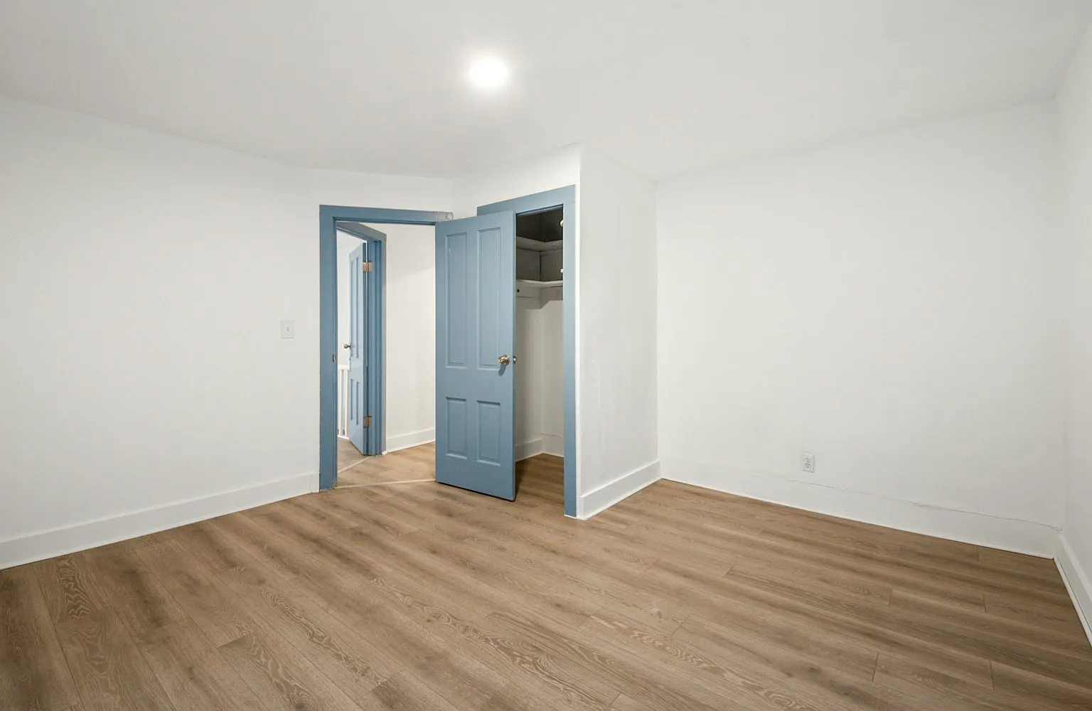 7202 Harvard Avenue, Unit B — Photo 1
