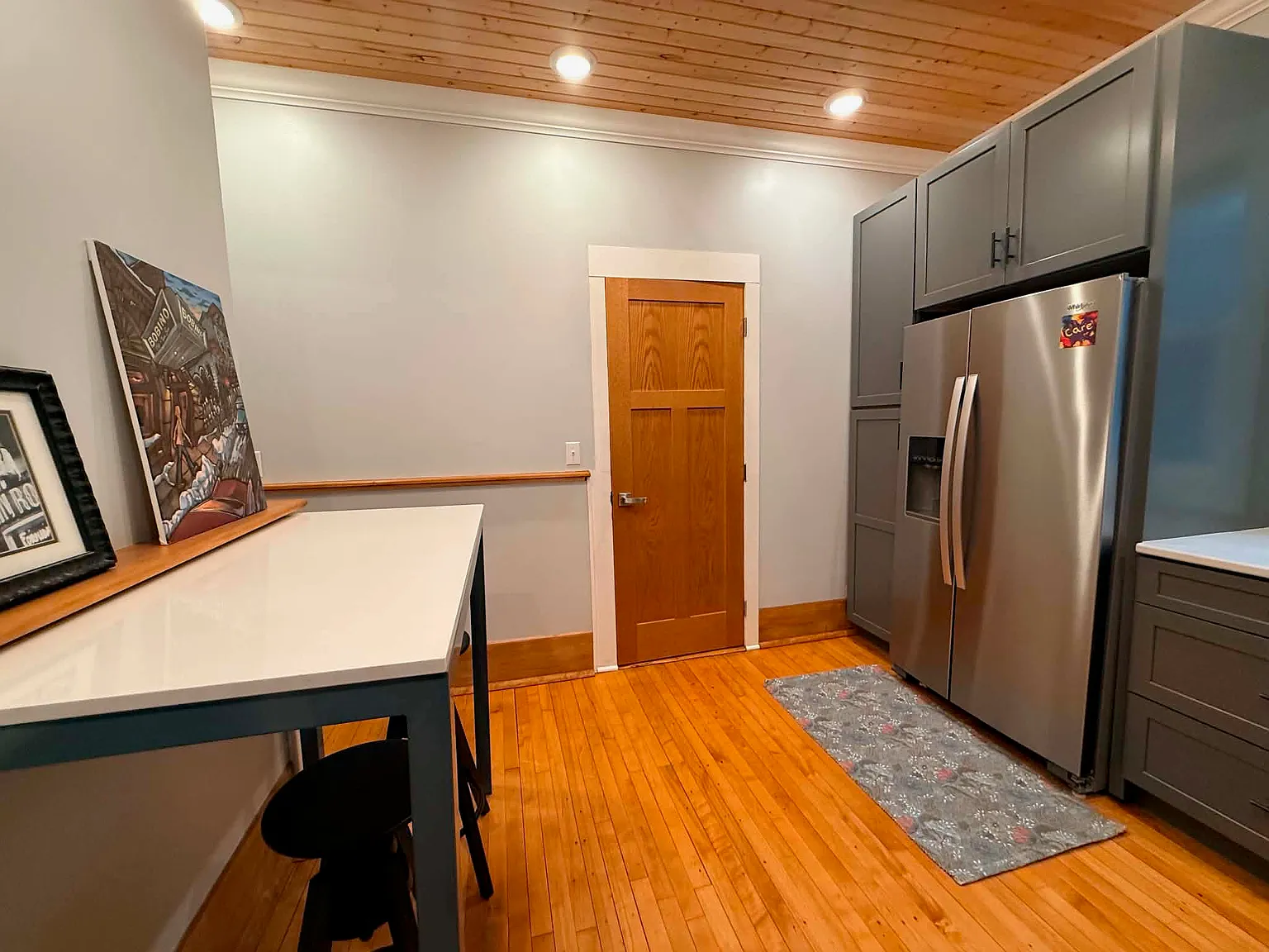5 bed, 2141 sqft, $4,450 — Photo 4