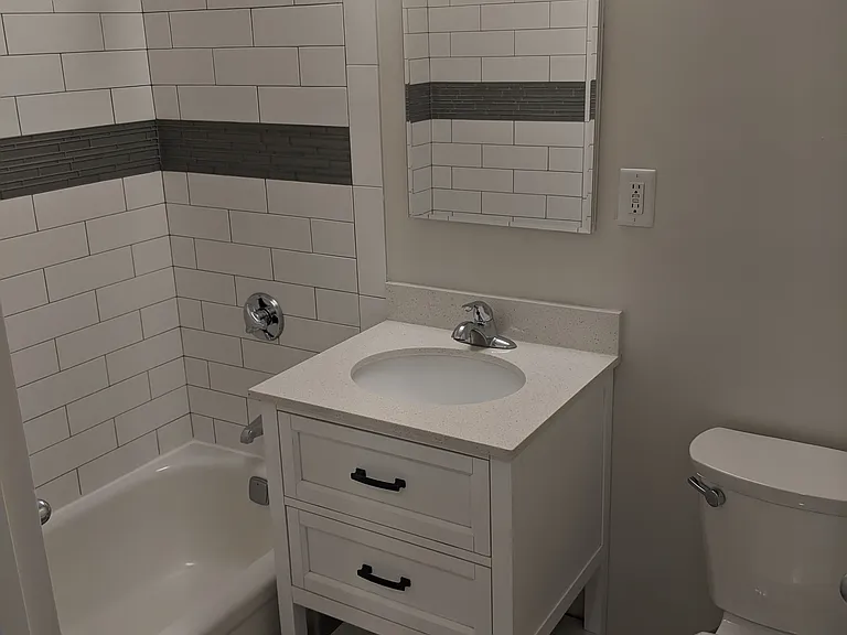 680 Huron Ave #14 — Photo 4