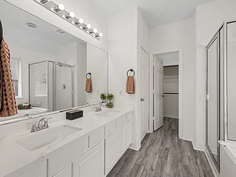18314 Manorcliff Ln — Photo 19