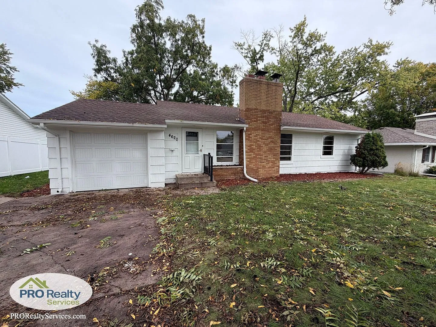 Remodeled 3 Bedroom House in Edina — Photo 1