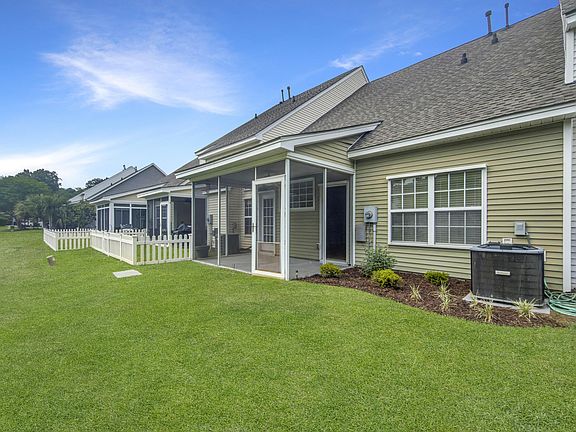5th image of 8696 Grassy Oak Trl