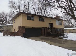 4313 S Ash Grove Ave, Sioux Falls, SD 57103