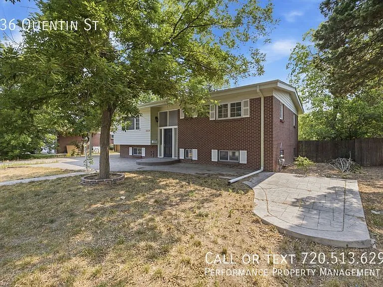 536 Quentin St — Photo 27