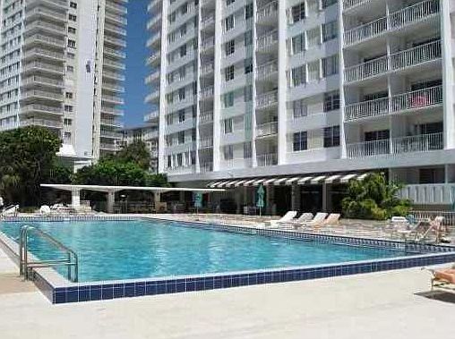 2nd image of 300 Bayview Dr APT 1809