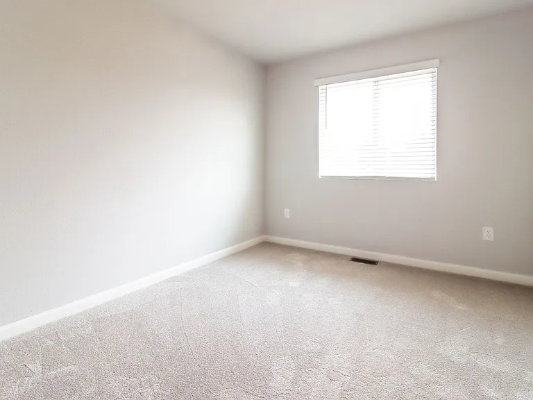 2216 Macatawa Ln — Photo 14