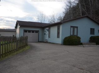 252 Spring St, Ripley, WV 25271