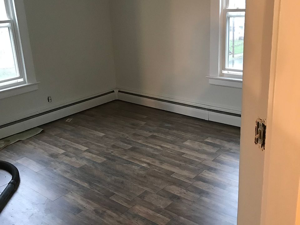 2nd image of 161 Jubilee St APT 2