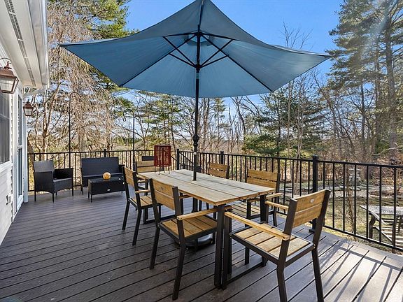 5th image of 439 Wethersfield St