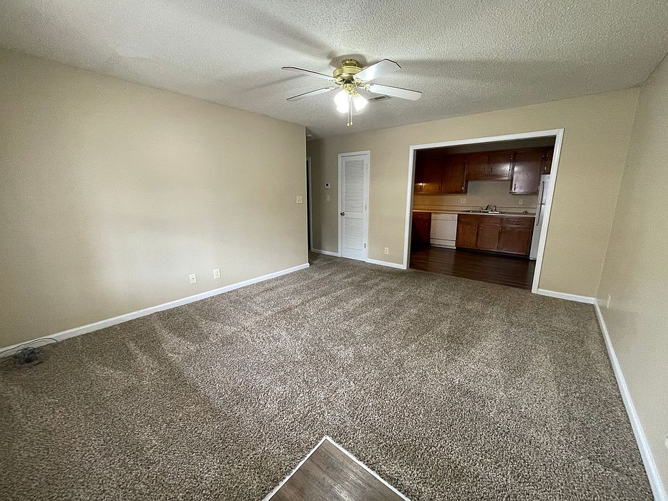 1st image of 145 Darlene Dr APT C