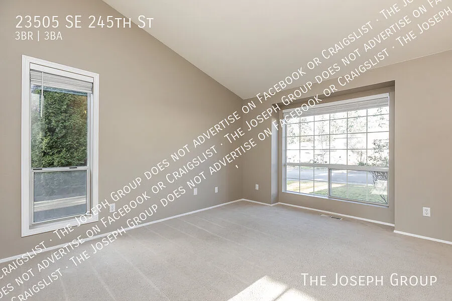 Serene 3-Bedroom Home in Belmont Woods — Photo 3
