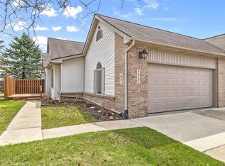44585 Meadowcreek Ln, Canton, MI 48187