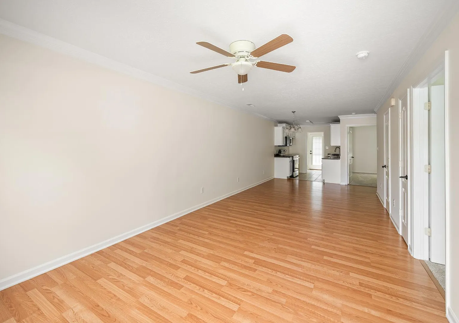 66 Old Tavern Cir — Photo 2