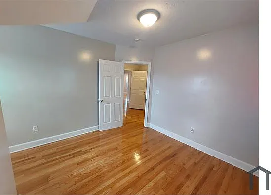 782 Morton St #3 — Photo 8