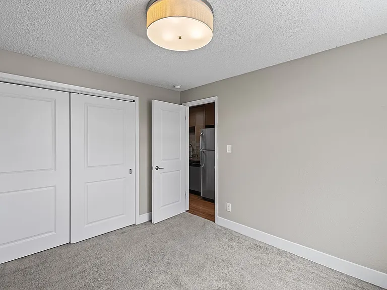 Pearl Apartments — Photo 32