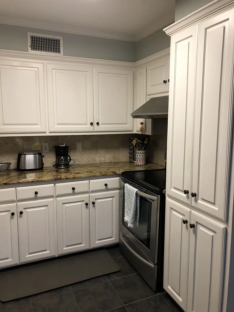 Centrally located 2BD/ 2 BA condo — Photo 4