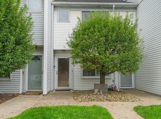 25 Rosebud Ln #30, Mount Clemens, MI