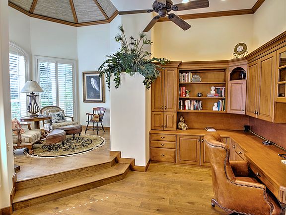 4th image of 26351 Woodlyn Dr