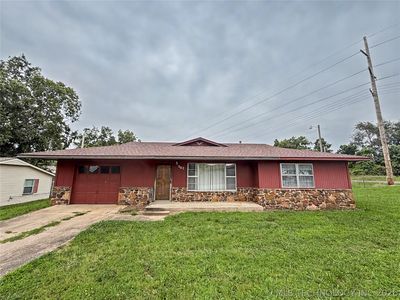 1102 W 1st St, Tahlequah, OK, 74464